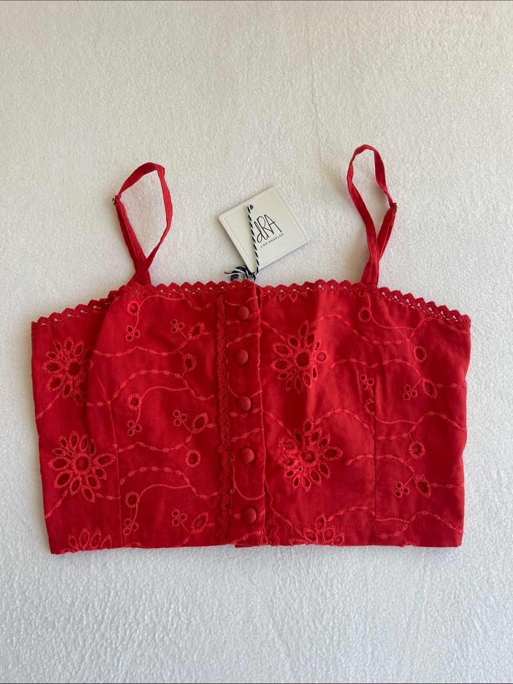 DRA Los Angeles Red Eyelet Button Front Crop Cami Top Size S NWT
